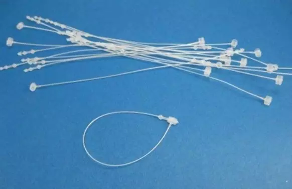 Nylon kiinnikelenkki 125 mm - Lukkositeet - kiinnikelenkki125 - 1